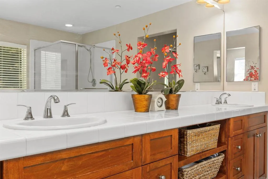 https://cdn.realtyfeed.com/cdn/127/306771973/bca4efbeb06cbdc74c9709e6890ee09c.webp