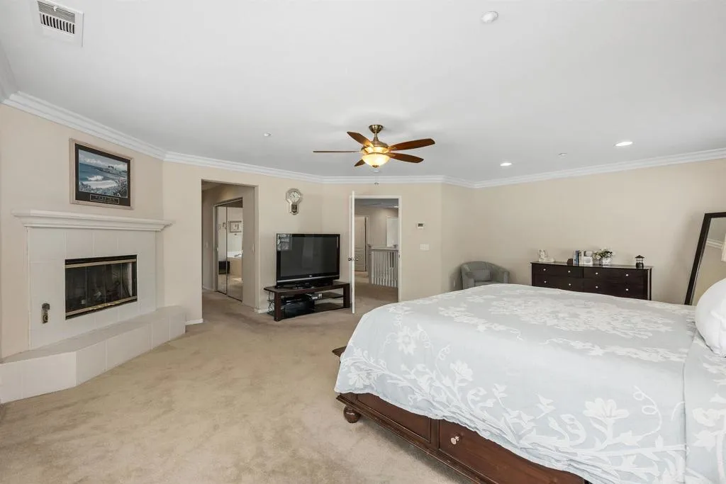 https://cdn.realtyfeed.com/cdn/127/306771973/f35b562dce53b9238cd682b455b955ec.webp