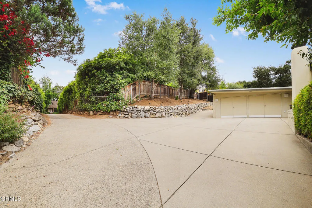 5148 Oakwood Avenue, La Canada Flintridge, CA 91011 - Photo 3 of 60, La Canada Flintridge, CA