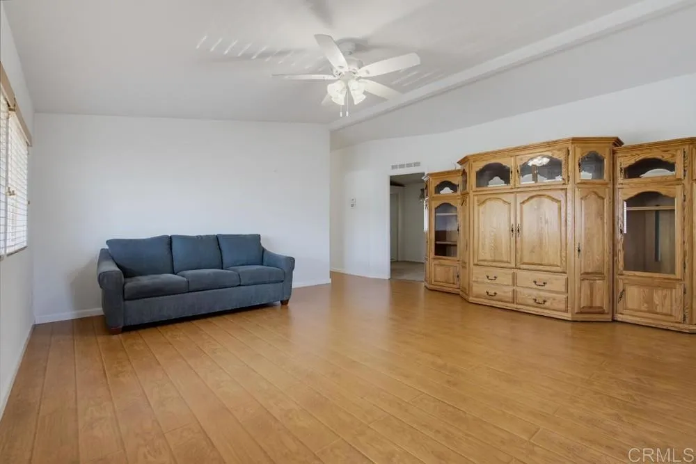 https://cdn.realtyfeed.com/cdn/127/306771975/1ea6414e973a22c6e9d0e353603968a9.webp