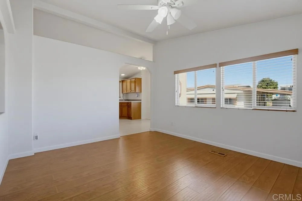 https://cdn.realtyfeed.com/cdn/127/306771975/2f98445aa9c6ad215def2be7f5d43f0d.webp