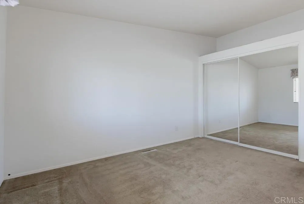 https://cdn.realtyfeed.com/cdn/127/306771975/5fed703094d2f067fb6b0365b956fb3f.webp