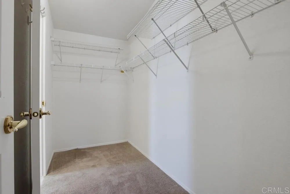 https://cdn.realtyfeed.com/cdn/127/306771975/9b7c60bafbf29daa7ca7784786a86796.webp