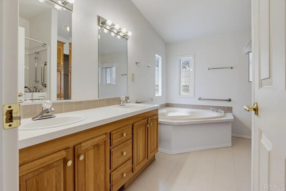 https://cdn.realtyfeed.com/cdn/127/306771975/abc75c92f631bea8c02acd17317665b4.webp