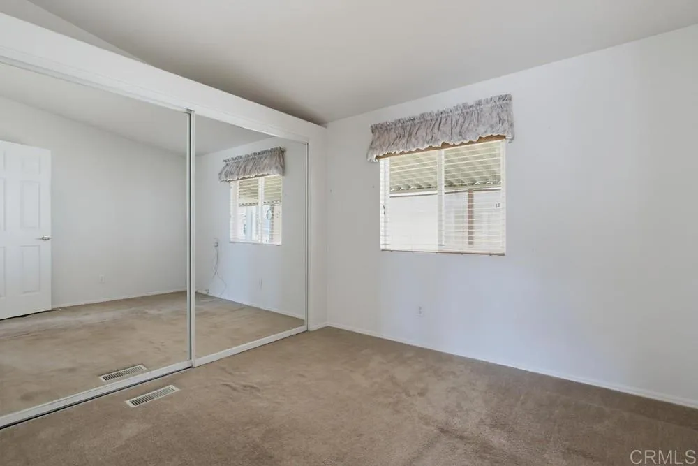 https://cdn.realtyfeed.com/cdn/127/306771975/cad412c3d3089f33ded11ccd4262b4c6.webp