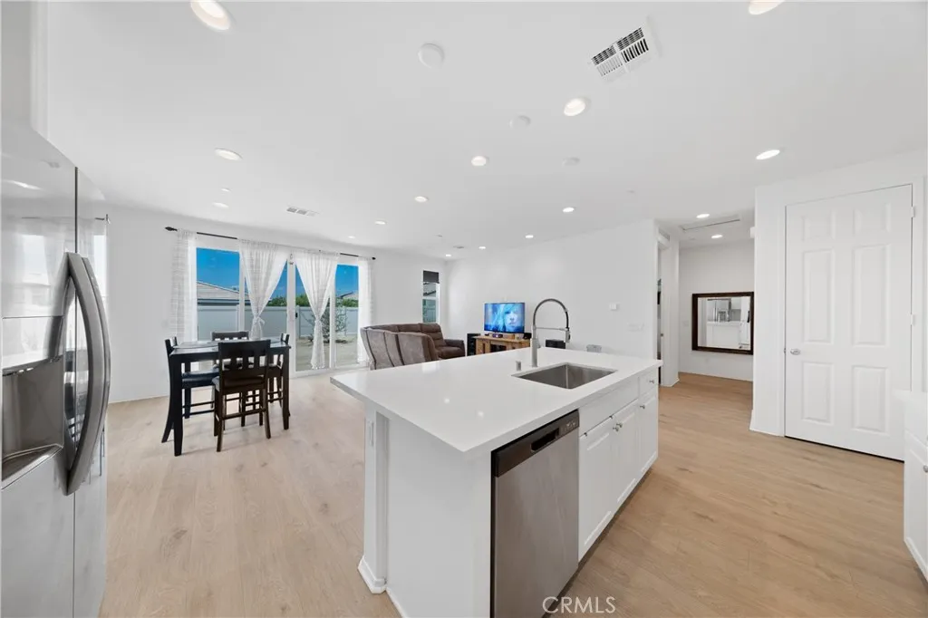 458 Berrybush, Hemet, CA 92543 - Main photo, Hemet, CA