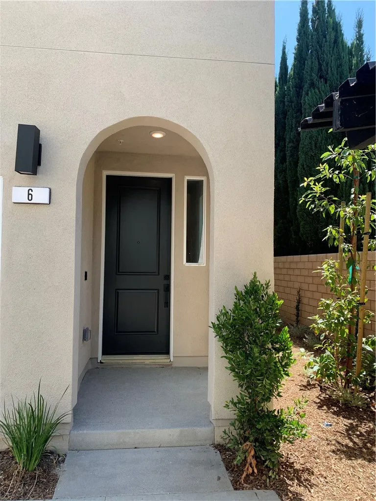 9425 N. Sepulveda Blvd. Unit 6, North Hills, CA 91343 - Photo 2 of 13, North Hills, CA