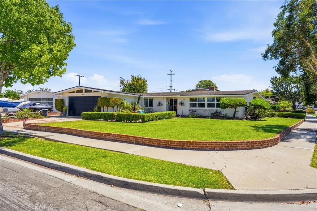 1697 Labrador, Costa Mesa, CA 92626 - Photo 3 of 50, Costa Mesa, CA
