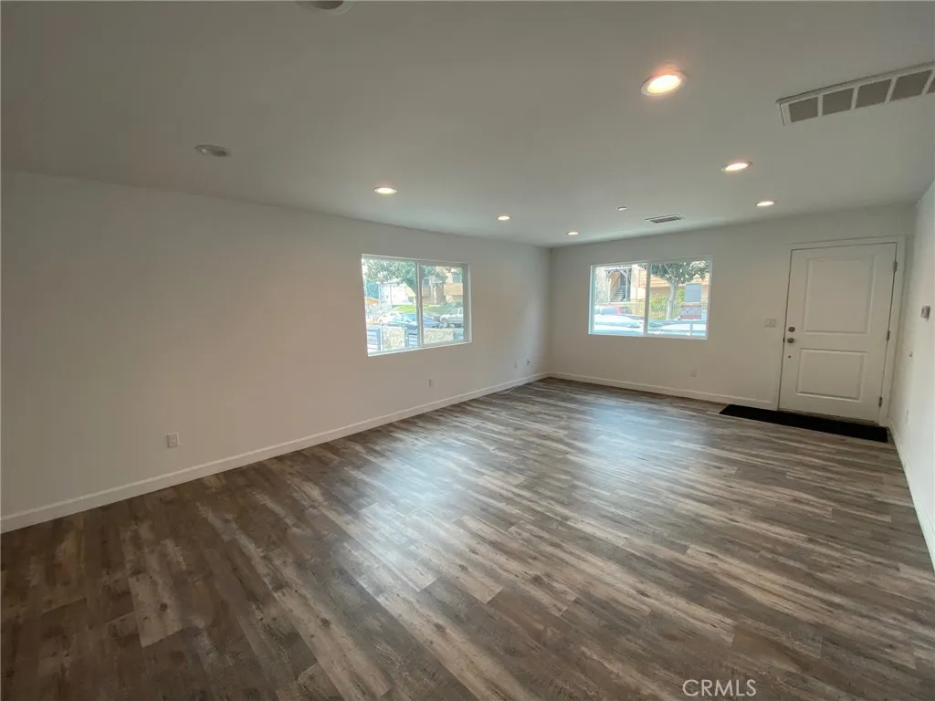 9110 Burnet Avenue, North Hills, CA 91343 - Photo 4 of 18, North Hills, CA