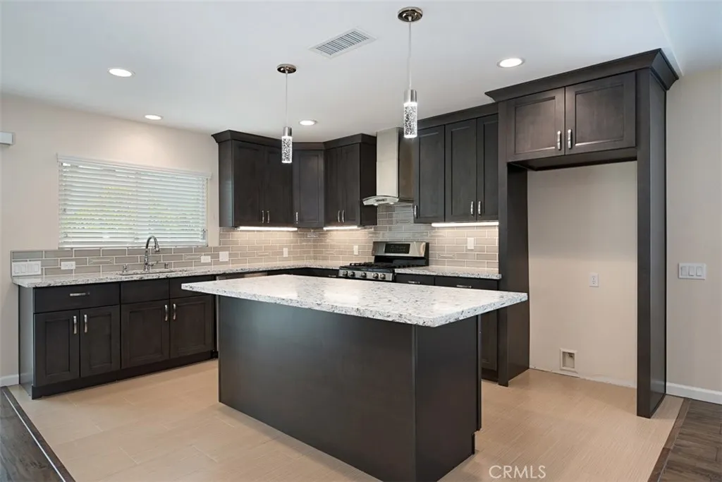 602 Carnation, Placentia, CA 92870 - Photo 3 of 15, Placentia, CA