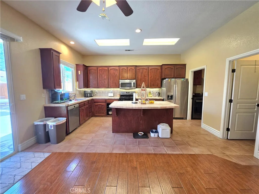 4312 W Harold, Visalia, CA 93291 - Photo 5 of 52, Visalia, CA