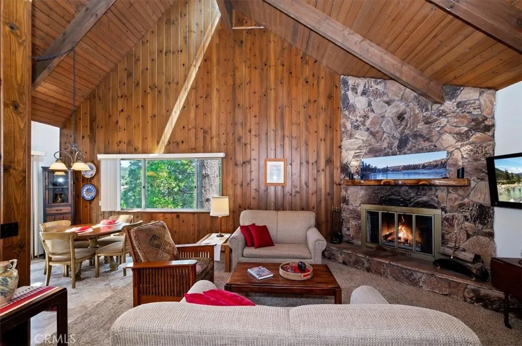 750 Grass Valley, Lake Arrowhead, CA 92352 - Photo 3 of 34, Lake Arrowhead, CA