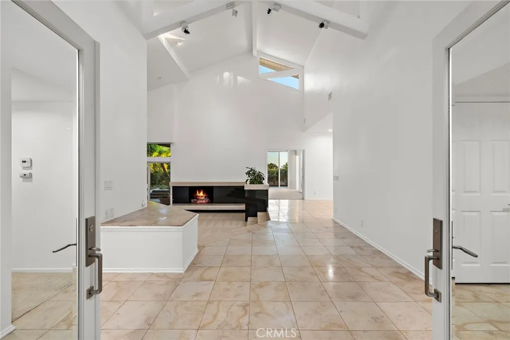 21 Montpellier, Newport Beach, CA 92660 - Photo 5 of 38, Newport Beach, CA
