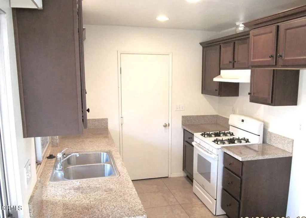 1243 Prairie Dog Circle, Ventura, CA 93003 - Photo 3 of 13, Ventura, CA