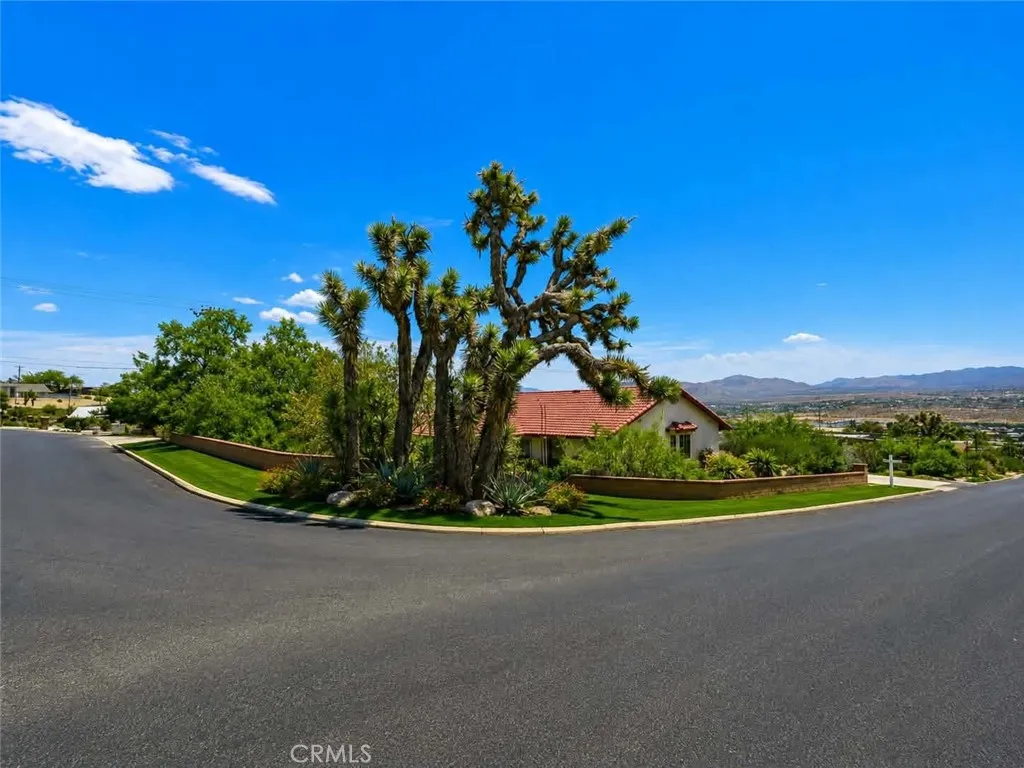 57419 Redondo St, Yucca Valley, CA 92284 - Photo 2 of 24, Yucca Valley, CA