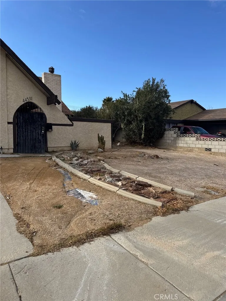 44531 Gillan Avenue, Lancaster, CA 93535 - Photo 3 of 36, Lancaster, CA