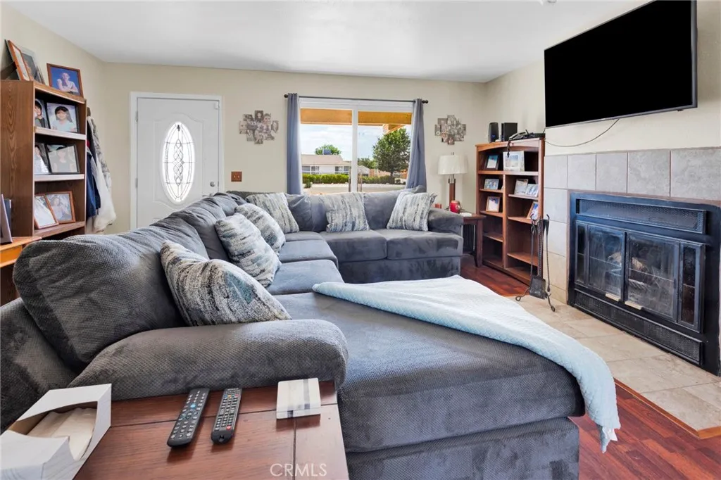 11931 Puye, Apple Valley, CA 92308 - Photo 5 of 52, Apple Valley, CA
