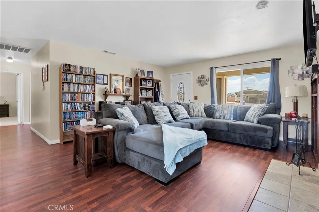 11931 Puye, Apple Valley, CA 92308 - Photo 2 of 52, Apple Valley, CA