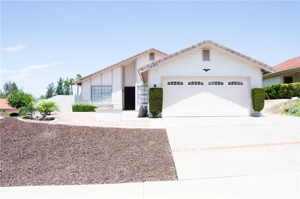 25408 Pistache Court, Murrieta, CA 92563 - Photo 2 of 25, Murrieta, CA