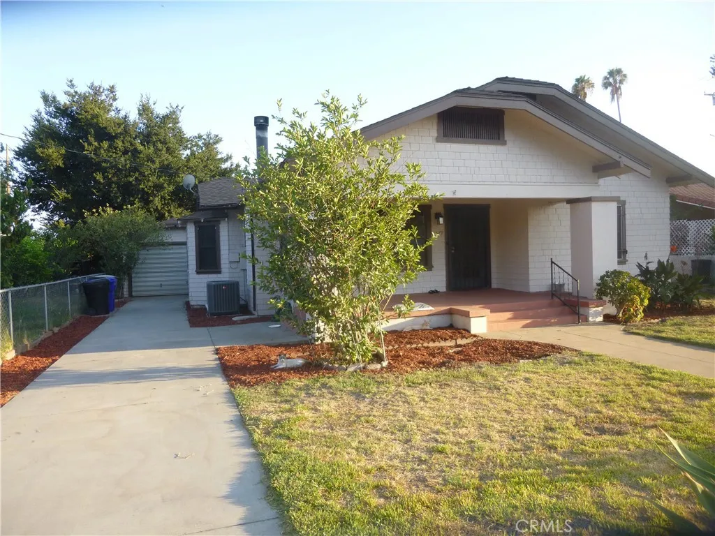 579 16th, San Bernardino, CA 92405 - Photo 3 of 25, San Bernardino, CA