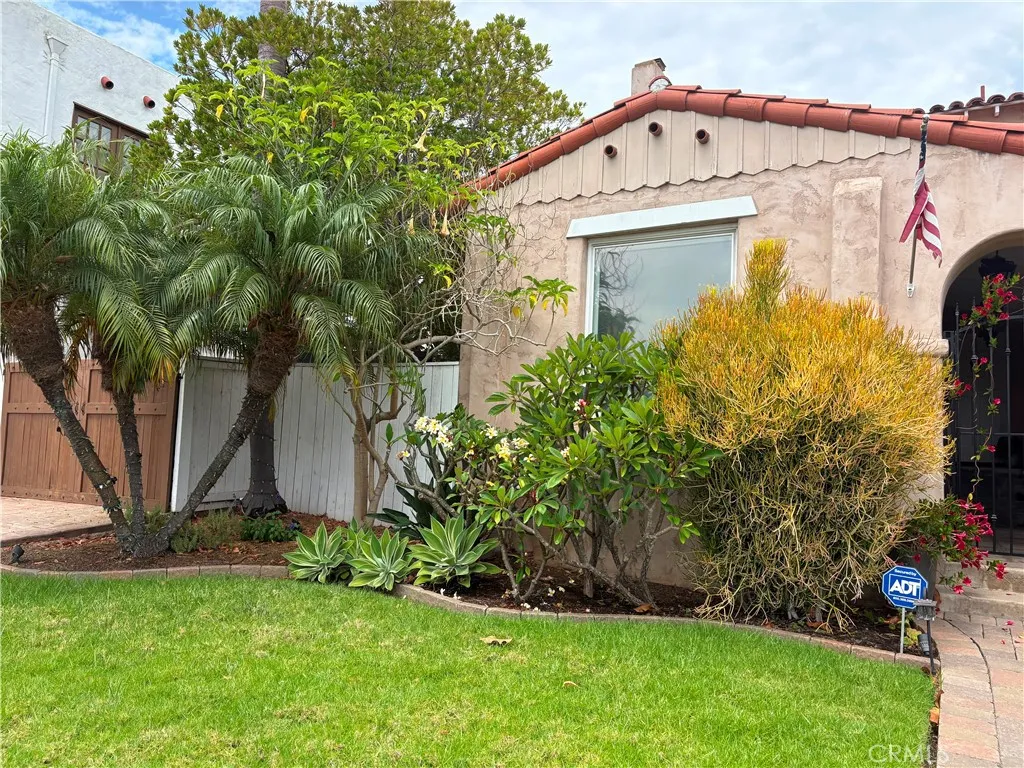 https://cdn.realtyfeed.com/cdn/127/306772096/9475f5c7d9357c576a3c6f4b749f9ab5.webp