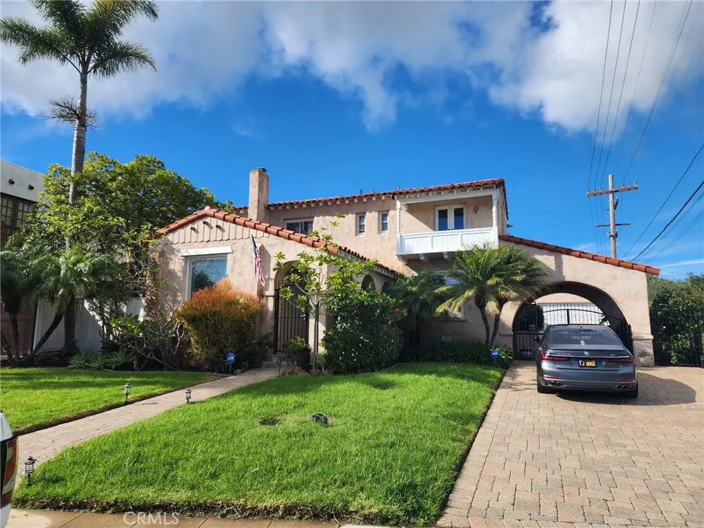 3647 Hyacinth, San Diego, CA 92106 - Photo 3 of 16, San Diego, CA