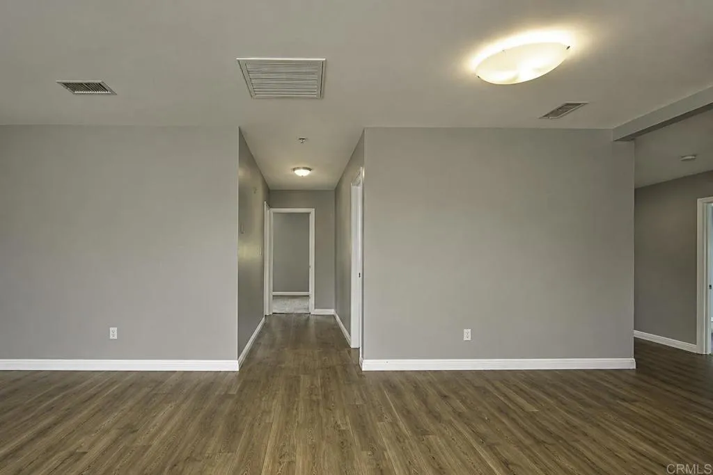 https://cdn.realtyfeed.com/cdn/127/306772098/e9d2894c38fd2c4eca223d24c8a467ae.webp