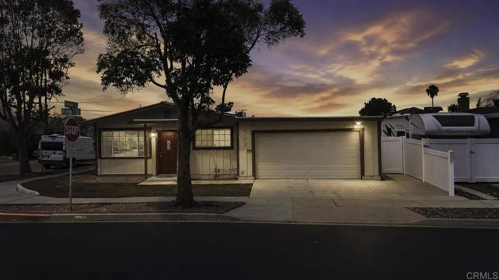 https://cdn.realtyfeed.com/cdn/127/306772098/f0c7f4faedf57543d72908d6e5cf99a3.webp