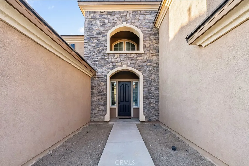 4160 Ladrillo, Lake Elsinore, CA 92530 - Photo 3 of 26, Lake Elsinore, CA