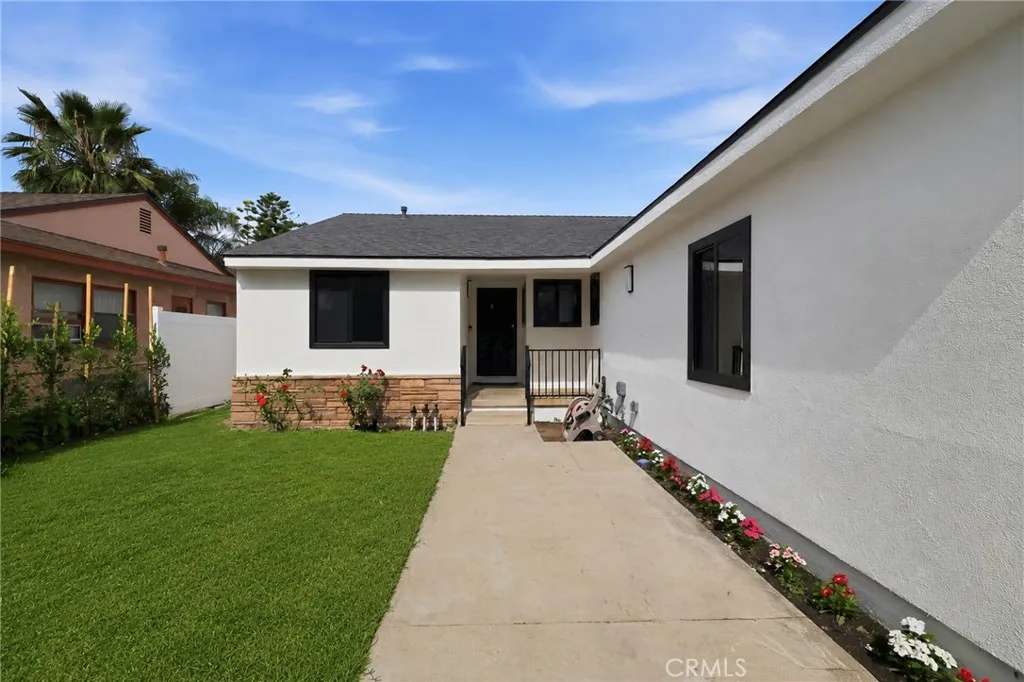 7875 Bellaire Ave, North Hollywood, CA 91605 - Photo 2 of 40, North Hollywood, CA