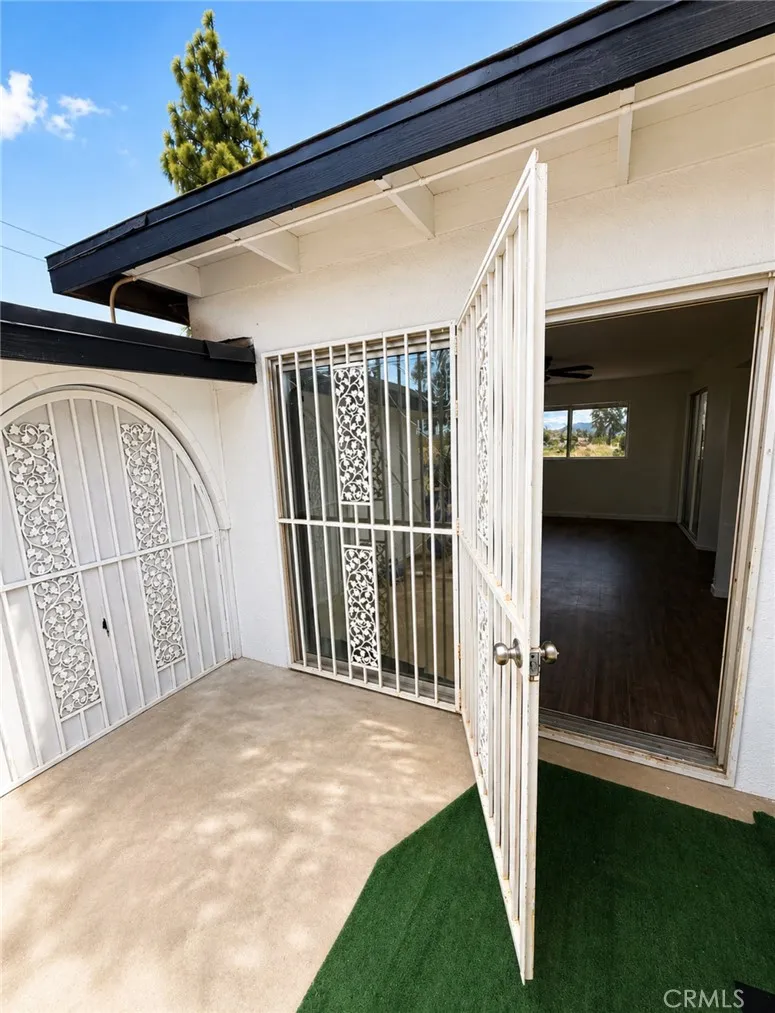 17301 Palm, Riverside, CA 92503 - Photo 4 of 50, Riverside, CA