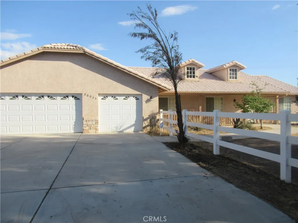 20035 Symeron, Apple Valley, CA 92307 - Main photo, Apple Valley, CA