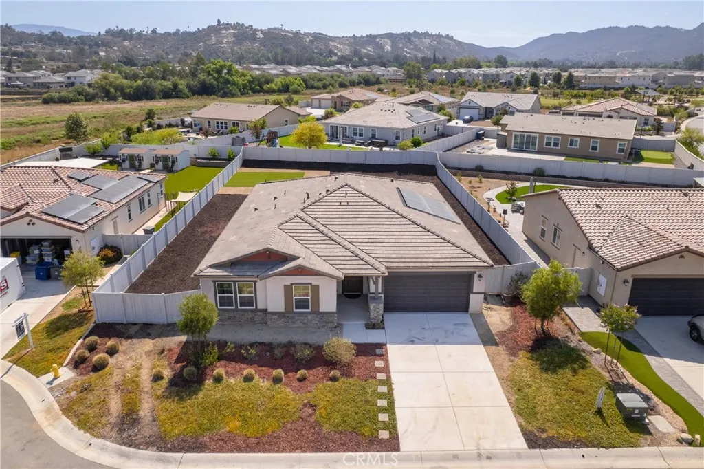 https://cdn.realtyfeed.com/cdn/127/306772146/4c21c7c30305a3d45affbd31bafe8522.webp