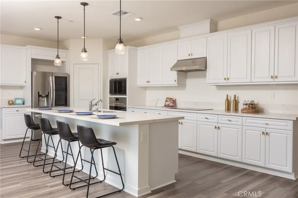 https://cdn.realtyfeed.com/cdn/127/306772146/7f869ea70319523a59abf6f64de8cdf2.webp