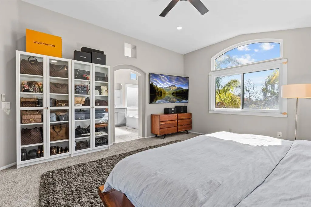 https://cdn.realtyfeed.com/cdn/127/306772177/9ceb59a2578bd0cf6397720db82c1a1a.webp