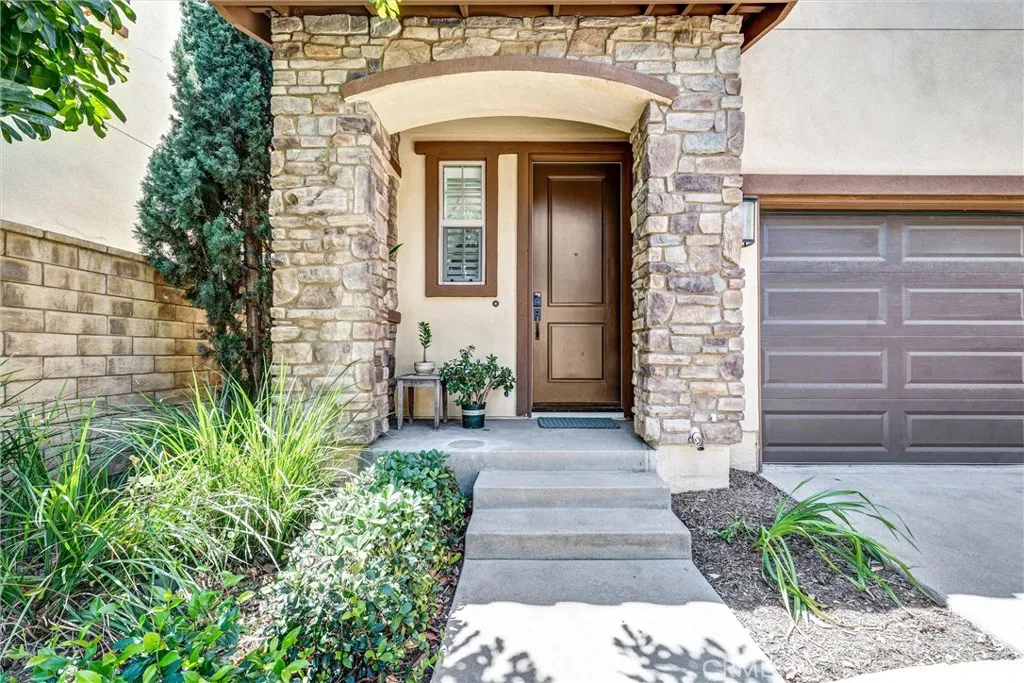 16772 Henry Way, Yorba Linda, CA 92886 - Photo 3 of 32, Yorba Linda, CA