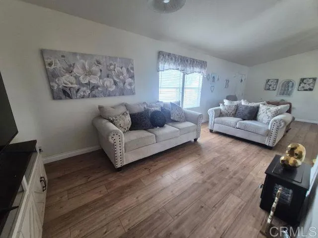https://cdn.realtyfeed.com/cdn/127/306772217/21983f5ff6dd127369eb735a43cc5f93.webp