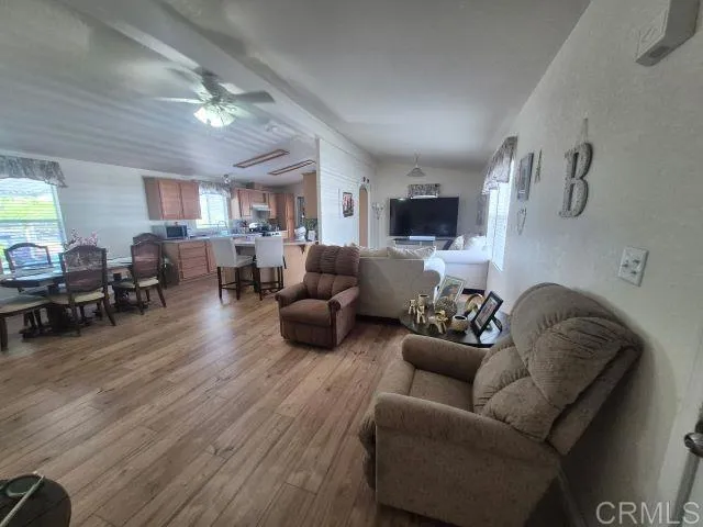 https://cdn.realtyfeed.com/cdn/127/306772217/9c15452a8c48daa816bdc5ebe672dad2.webp