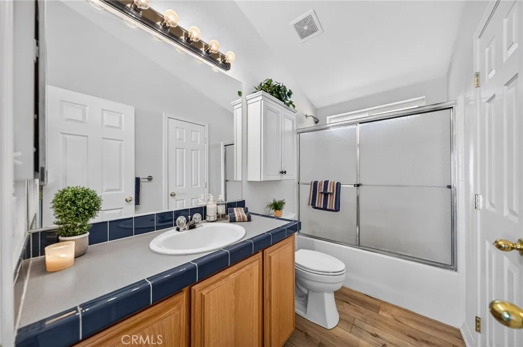 https://cdn.realtyfeed.com/cdn/127/306772222/2a04d781f6f9c03a9abd3fbf46703f34.webp