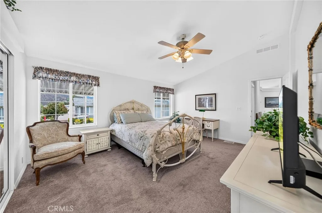 https://cdn.realtyfeed.com/cdn/127/306772222/2a1523b4e8d94e44677e7d2bbcff6ec2.webp