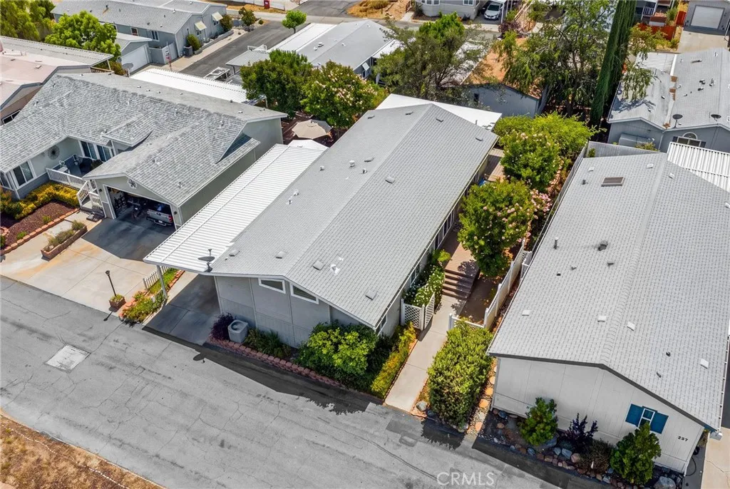 https://cdn.realtyfeed.com/cdn/127/306772222/4600d7daa0ff02da6fb0cd6e574b87f7.webp