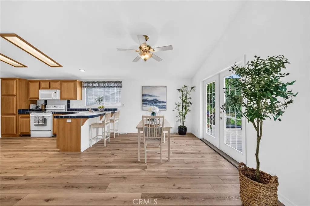 https://cdn.realtyfeed.com/cdn/127/306772222/5e26928c4bcef2208e27217c2df264eb.webp