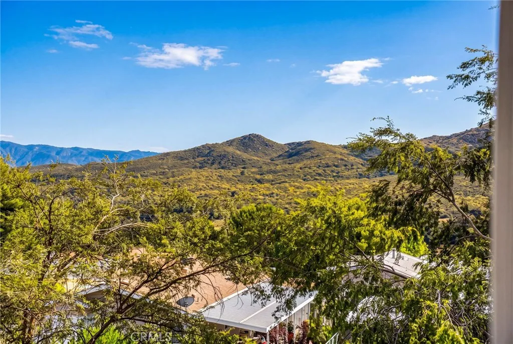 https://cdn.realtyfeed.com/cdn/127/306772222/674f4219a08b34ca7e2548989cf9bab8.webp