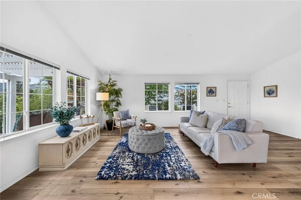 https://cdn.realtyfeed.com/cdn/127/306772222/a3774947ae4157cb86b9b26dd7e8a9e9.webp
