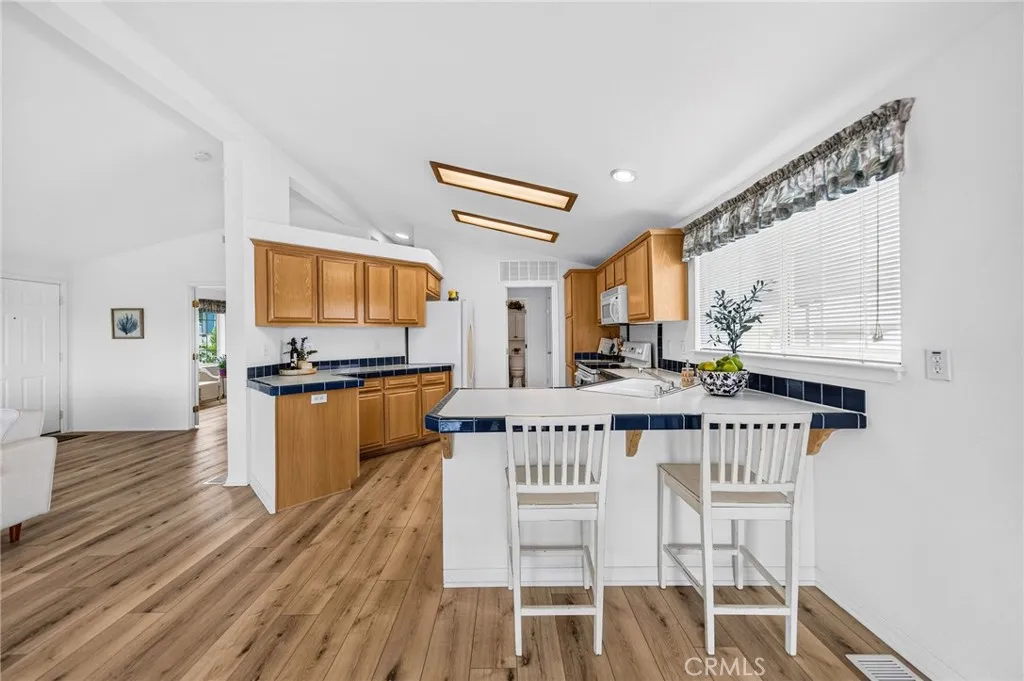 https://cdn.realtyfeed.com/cdn/127/306772222/aeccb761841fdc1f1c8fa035631e2267.webp