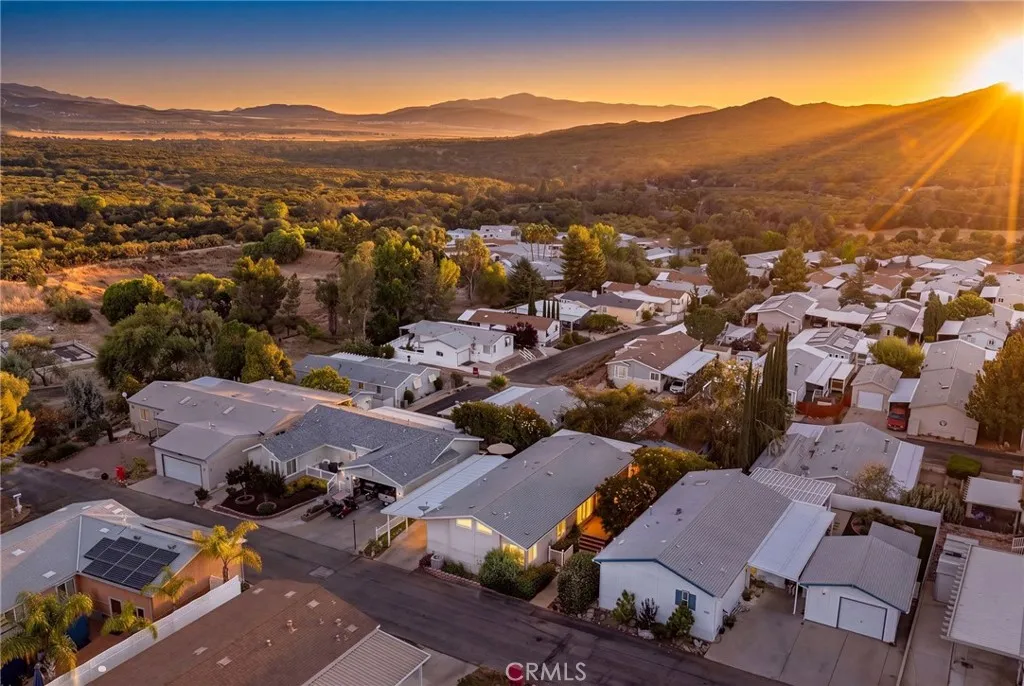 https://cdn.realtyfeed.com/cdn/127/306772222/ec6961eb600edf05108dc03f13d0a7a9.webp