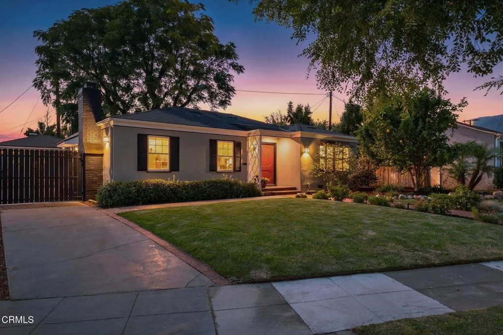 395 N Daisy Avenue, Pasadena, CA 91107 - Photo 3 of 51, Pasadena, CA