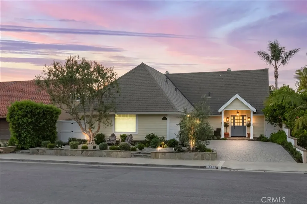 9601 Dumbreck Drive, Huntington Beach, CA 92646 - Main photo, Huntington Beach, CA