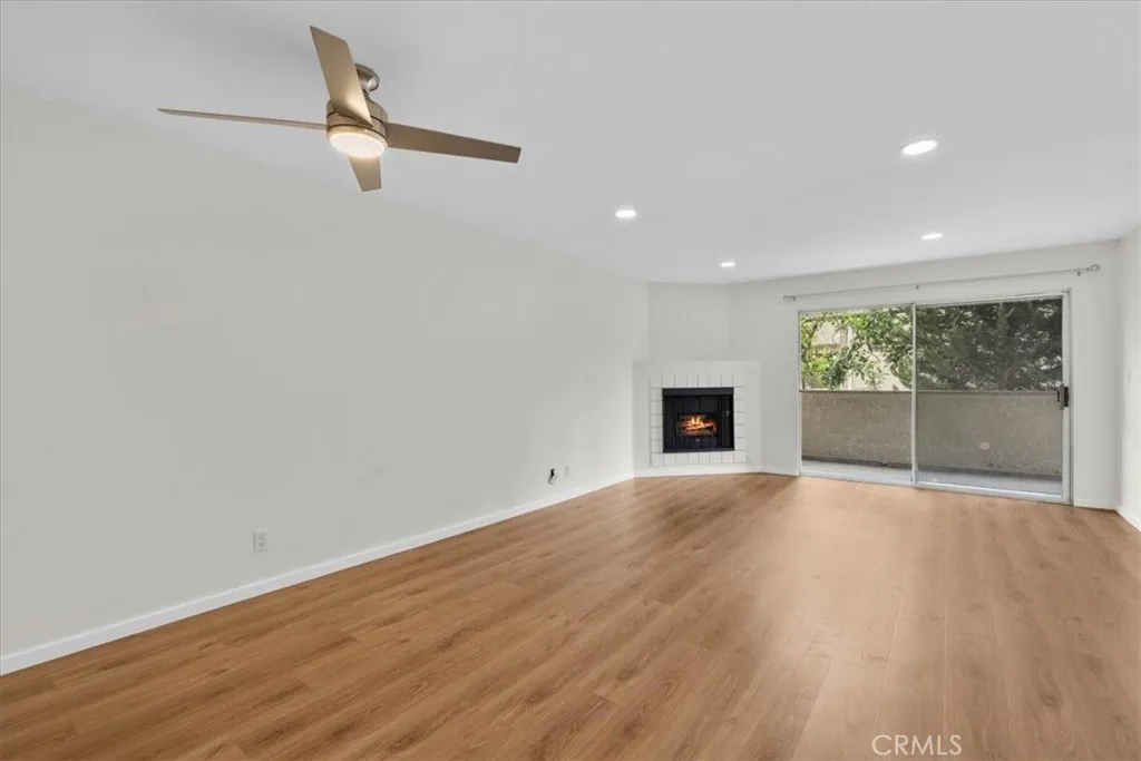445 W 6th, Long Beach, CA 90802 - Photo 4 of 33, Long Beach, CA