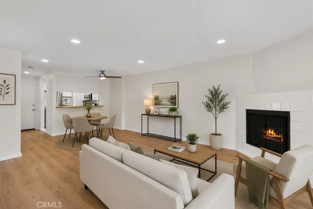 445 W 6th, Long Beach, CA 90802 - Photo 2 of 33, Long Beach, CA